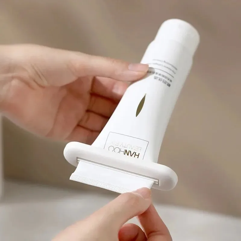 Toothpaste Squeezer Toothpaste Clip Facial Cleanser Hand Cream Squeezer Household Manual Rolling Squeezer
