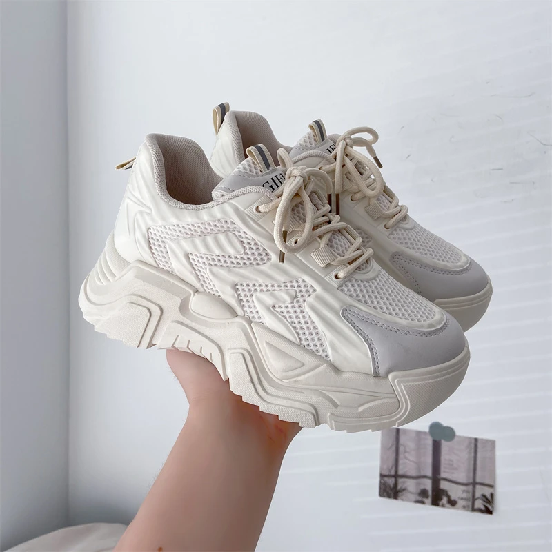 

New Dad Chunky Sneakers Casual Vulcanized Shoes Woman Fashion Breathable Leisure Shoes Lace Up Height Increasing Sneakers Women