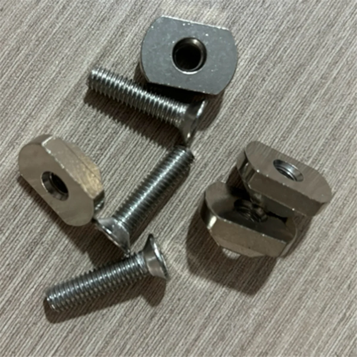 4Pcs M6 Hydrofoil Mounting Brass T-Nuts for Surfing All Hydrofoil Tracks Outdoors Surfing Accessories Silver hydrofoil mounting t nuts