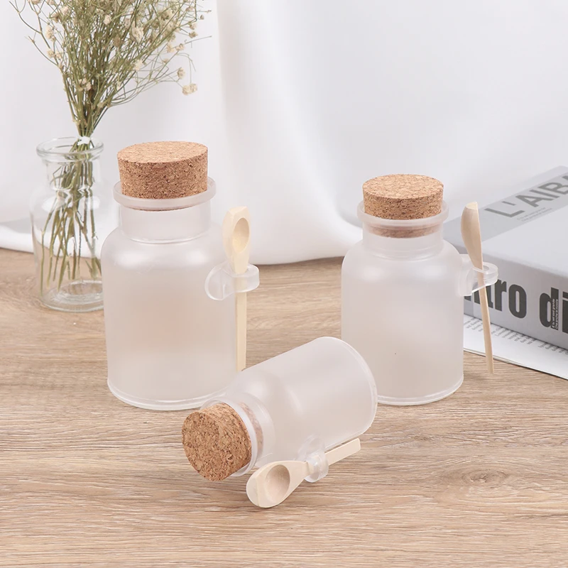 둥근 ABS 스크럽 목욕 소금 병, 페이스 크림 마스크, 파우더 화장품, 항아리 코르크 용기, 나무 스푼, 플라스틱 소형 캔, 100g/300g