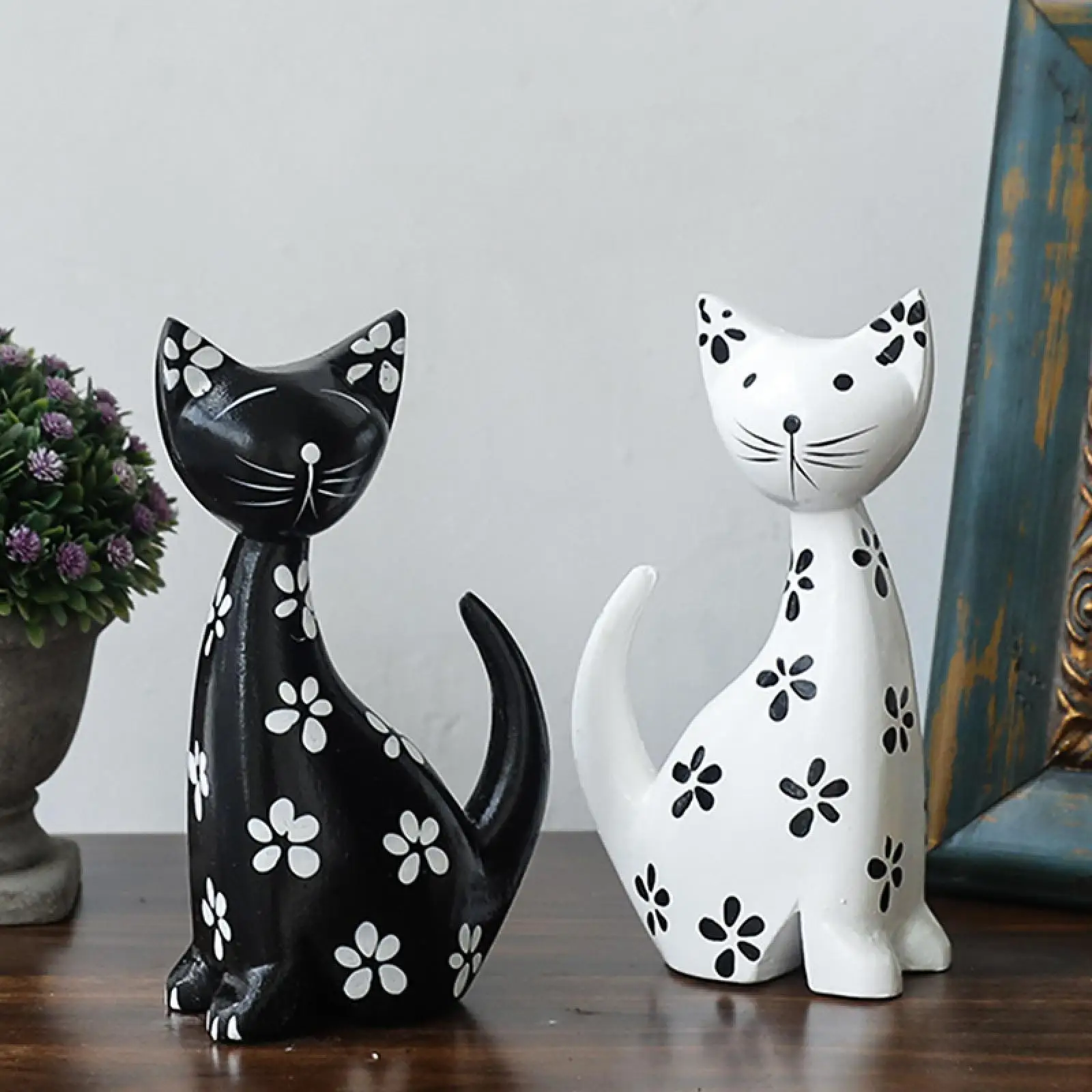Paire De Chats Assis Sculptés à La Main – Figurines En Bois Art Déco, Fabrication Thaïlandaise