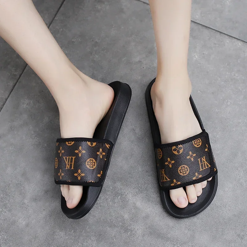 Soft slippers summer slippers anti slip sandals closed toe sandals Men's Genuine Leather Sandals Comfortable Man Sandal House Slippers Man Summer Shoes
