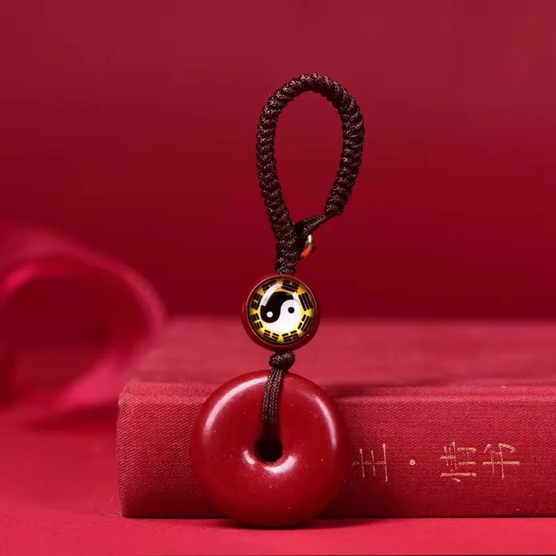 

Модный милый брелок для ключей аниме с натуральной цепочкой