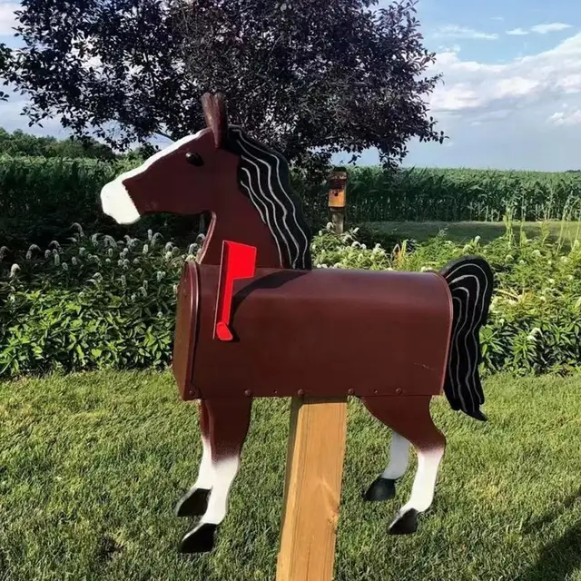 Garden Metal Animal Postafiók Szobrászat Vízálló Letter Box Ló Tehén Csirke A Kerti Udvarhoz U3I8