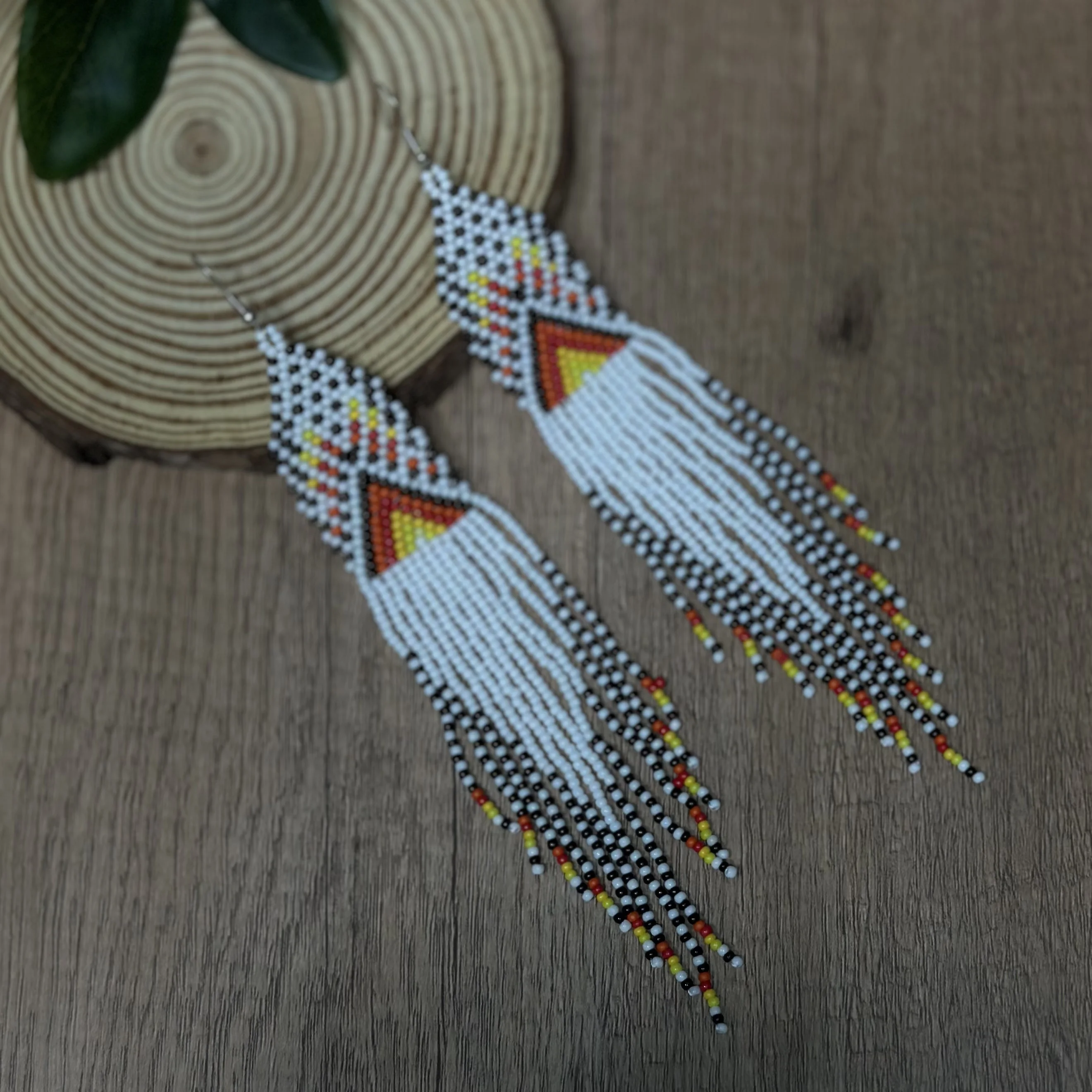 Böhmische bunte Perlen-Ohrringe mit langen Fransen, Rocailles-Glasperlen-Ohrringe, handgewebter modischer Damenschmuck für den Alltag – Detail 6