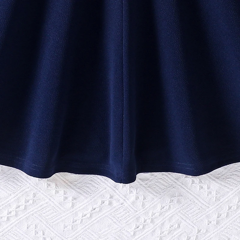 Marineblaues Fit-and-Flare-Kleid für Mädchen von 8–12 Jahren, Knopfleiste vorne und schlichter Rücken, lässiges Alltagskleid – Detail 10