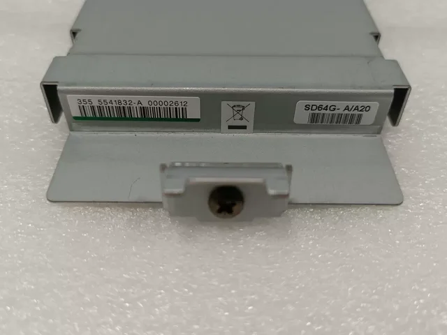 Подходит для системного диска 1PCS-HDS VSP-Cache-Flash Module SSD 100 ГБ 5541832 А 3