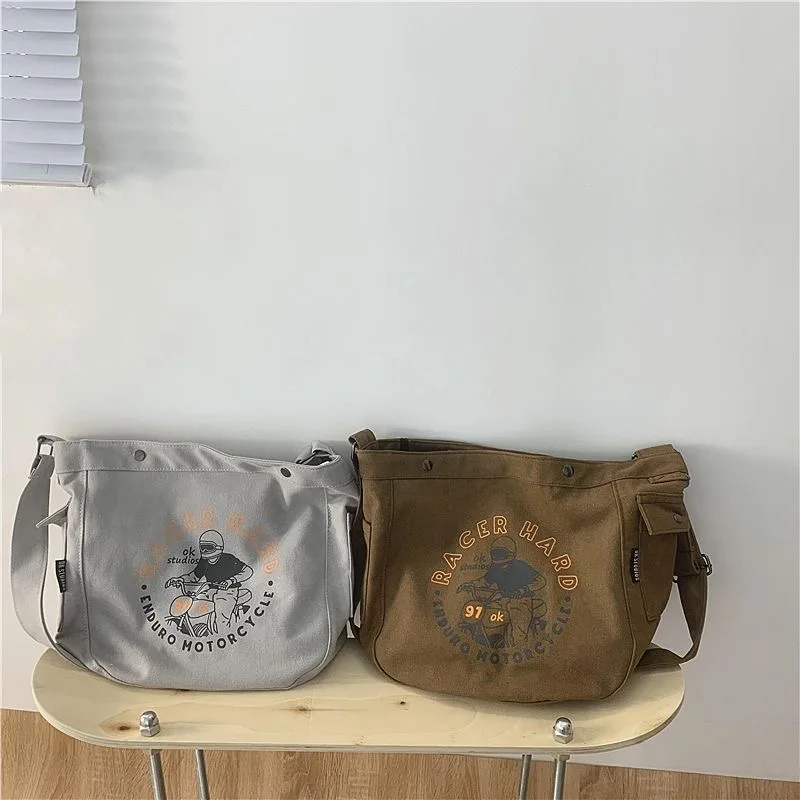 Men's And Women's Vintage Crossbody Bag Large Capacity Messenger Bag Student Bag High Quality Canvas Travel Outdoor Shopping Bag