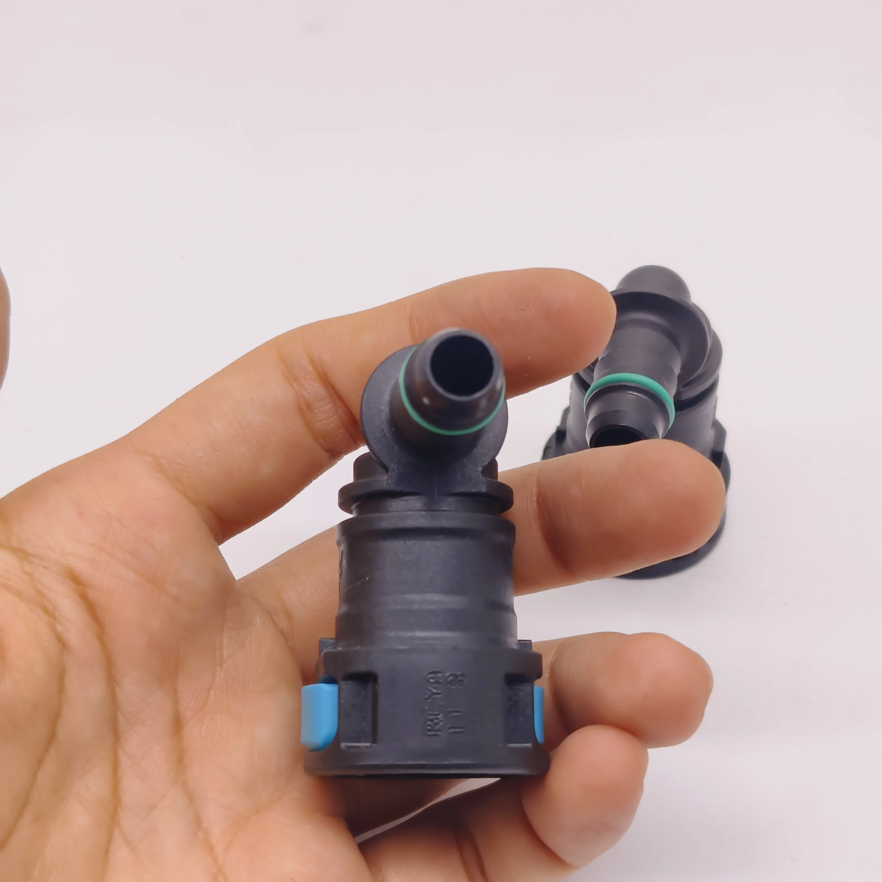 2pcs x 11.8 ID8 90&deg; Female Auto Car Fuel Line Hose Quick Release Connector Carburetor Part
