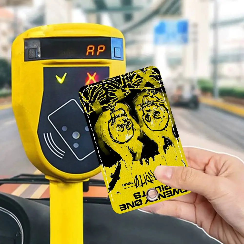 T-Twenty O-One 밴드 P-파일럿 사무용품 남녀 신용카드 키링 학생증 ID 카드 홀더 자격증 홀더 카드