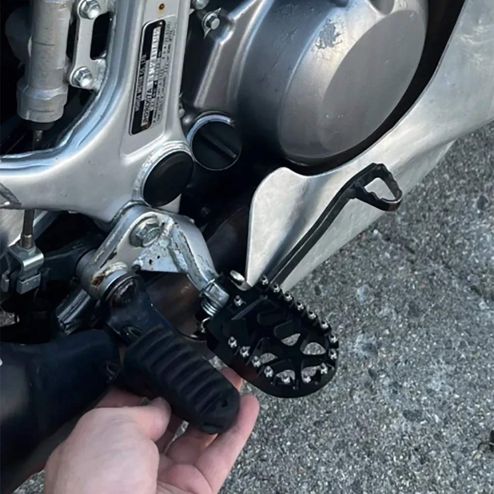 KAWASAKI KLX250 2006-2008 Motorcycle Footrests Foot Pegs Pedal