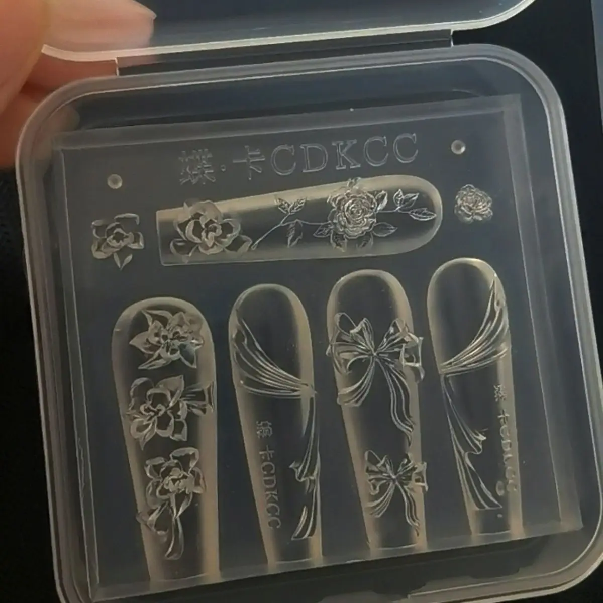 새로운 3D 실리콘 네일 아트 몰드 장미꽃 리본 날개 레트로 릴리프 패턴 디자인 DIY 네일 템플릿 매니큐어 디자인 도구