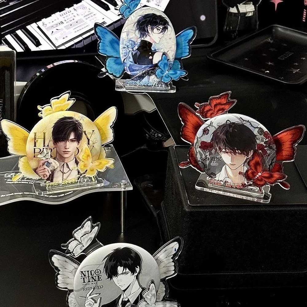 4Pcs 나비 아크릴 배지 디스플레이 스탠드 58mm 애니메이션 배지 용 투명 핀 홀더 팬들을위한 책상 장식 컬렉션 주최자