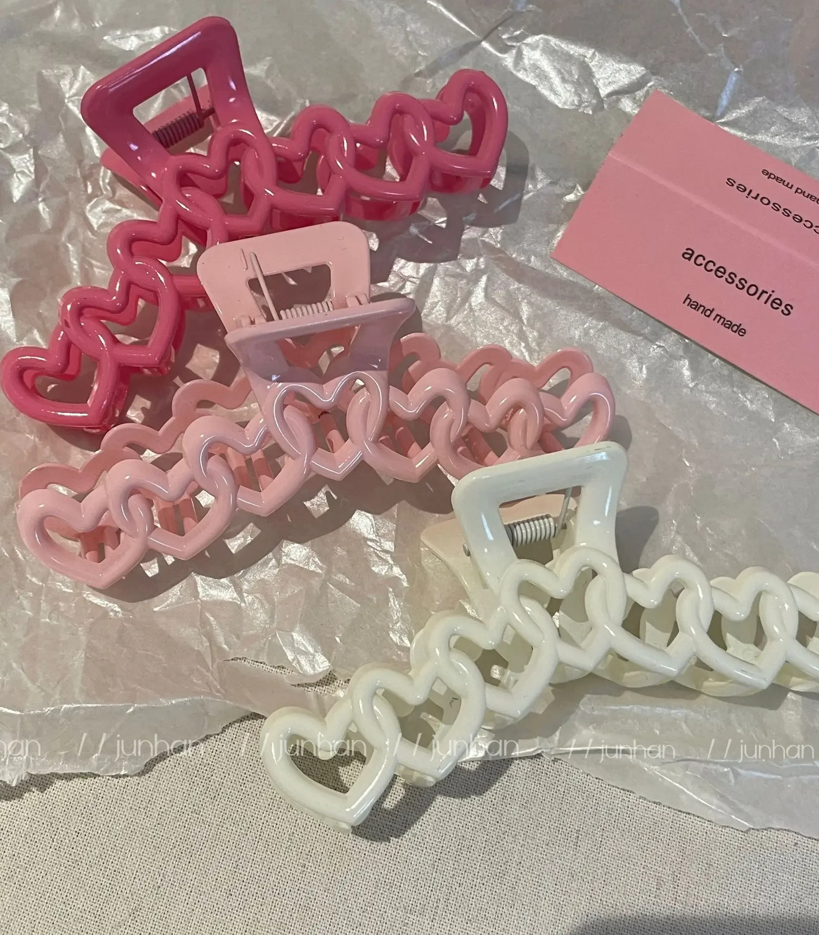 

Y2k Dopamine Girl Hollowed Out Love Stars Grab Clip Back Spoon Curled Hair Shark Clip Large Hair Clip Ins Hair Clip Headwear