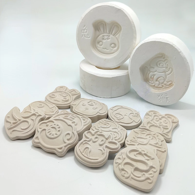 12 Zodiac Pottery Mold 4