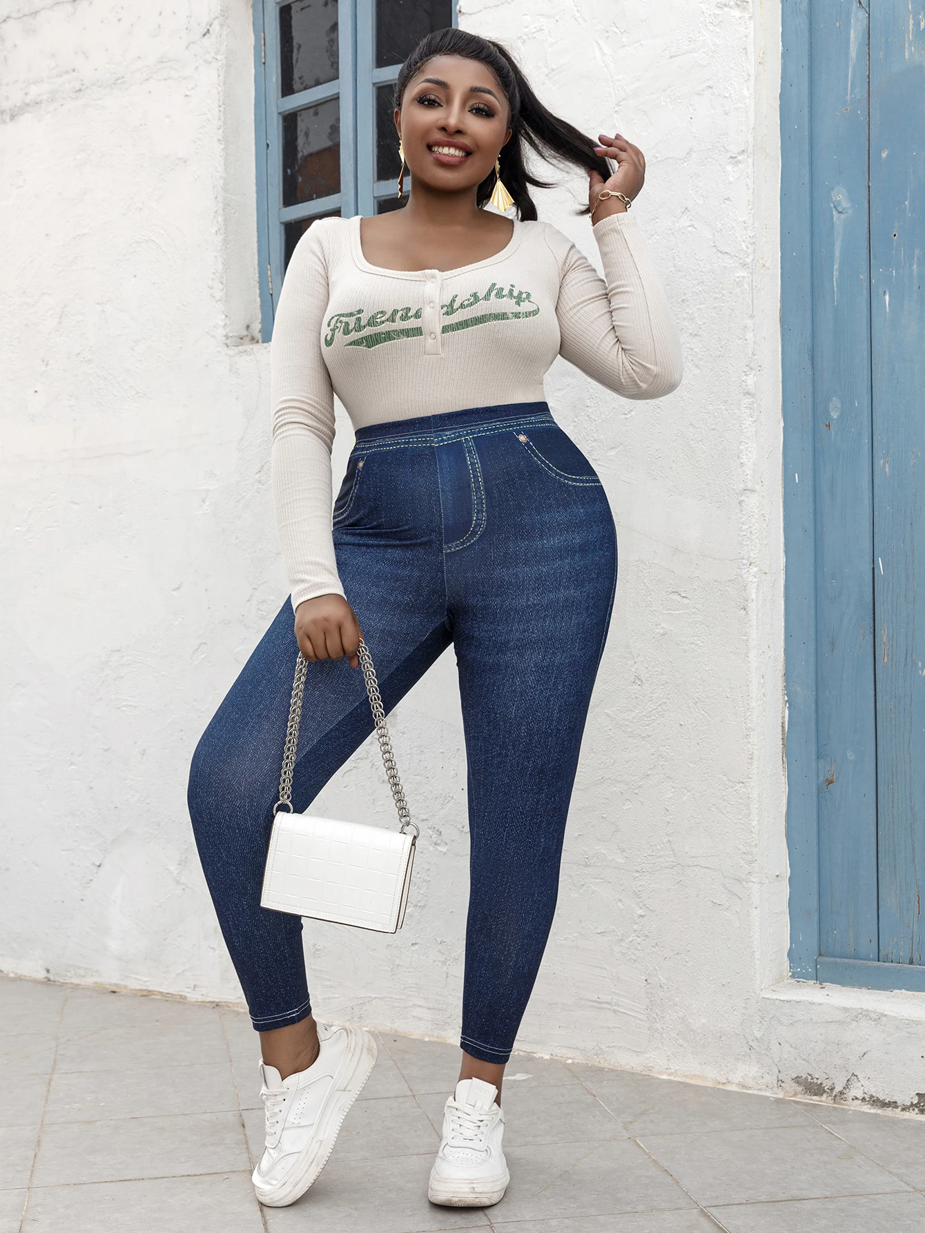 Рисунок 6 - Женские эластичные брюки