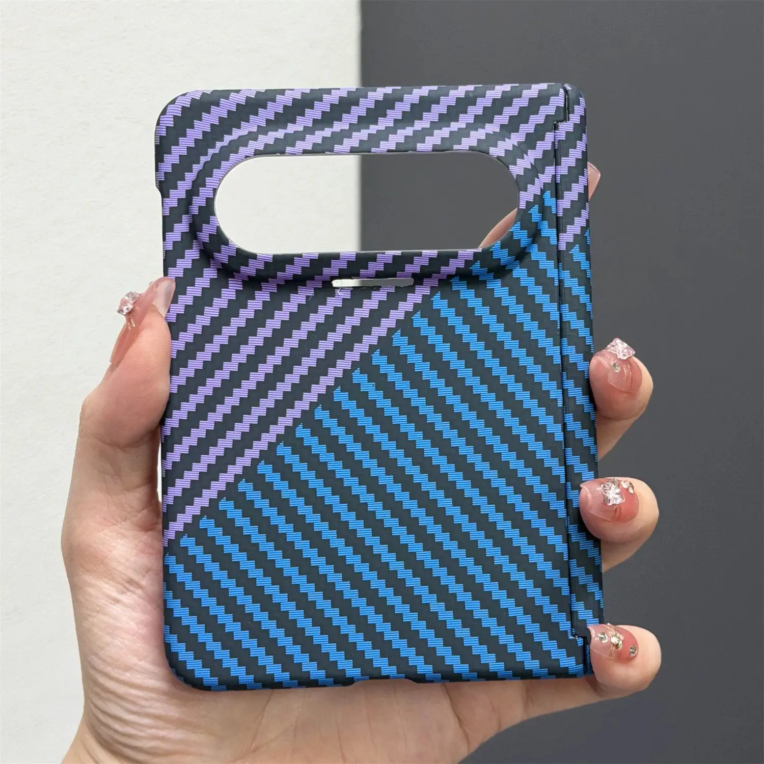 Carbon Fiber Texture Magnetic Matte Shockproof Phone Case - Enhanced Protection with Hard PC Shell and Bumper
