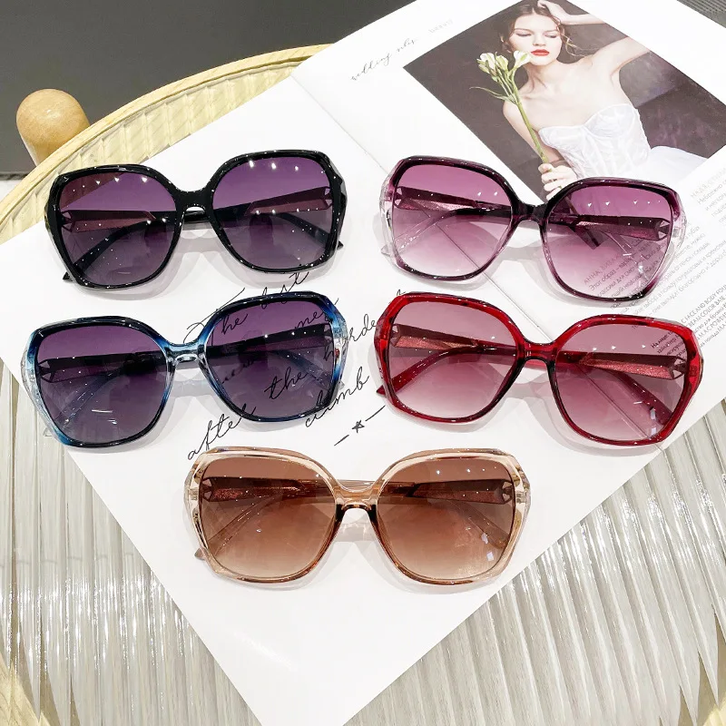 New 2023 Small Round Sunglasses Woman Vintage Brand Travel Sun Glasses  Female Fashion Retro Small Frame Glasses UV400 Eyewear