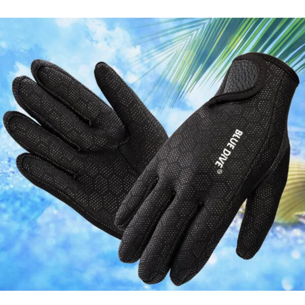 Рисунок 2 - Неопреновые перчатки для плавания и дайвинга унисекс