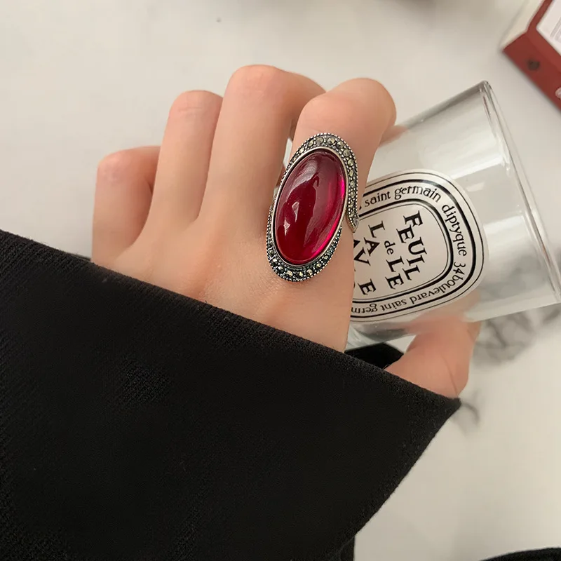 Engagement Rings Stone Rings Fashion Rings Fashion Ring Finger Rings Personality Exaggeration Vintage Red Garnet Stone Thai Silver Ladies Engagement Rings Jewelry For Women Birthday Gifts No Fade