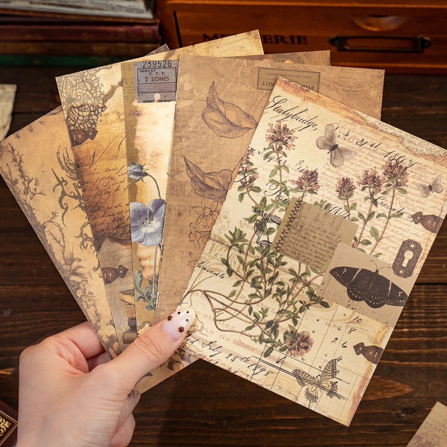 Mr.Paper 1 Book Vintage Style Notebook Set Gold Foil Writing Pad For Journaling Note Taking Retro Stationery Paper Sheets - 3
