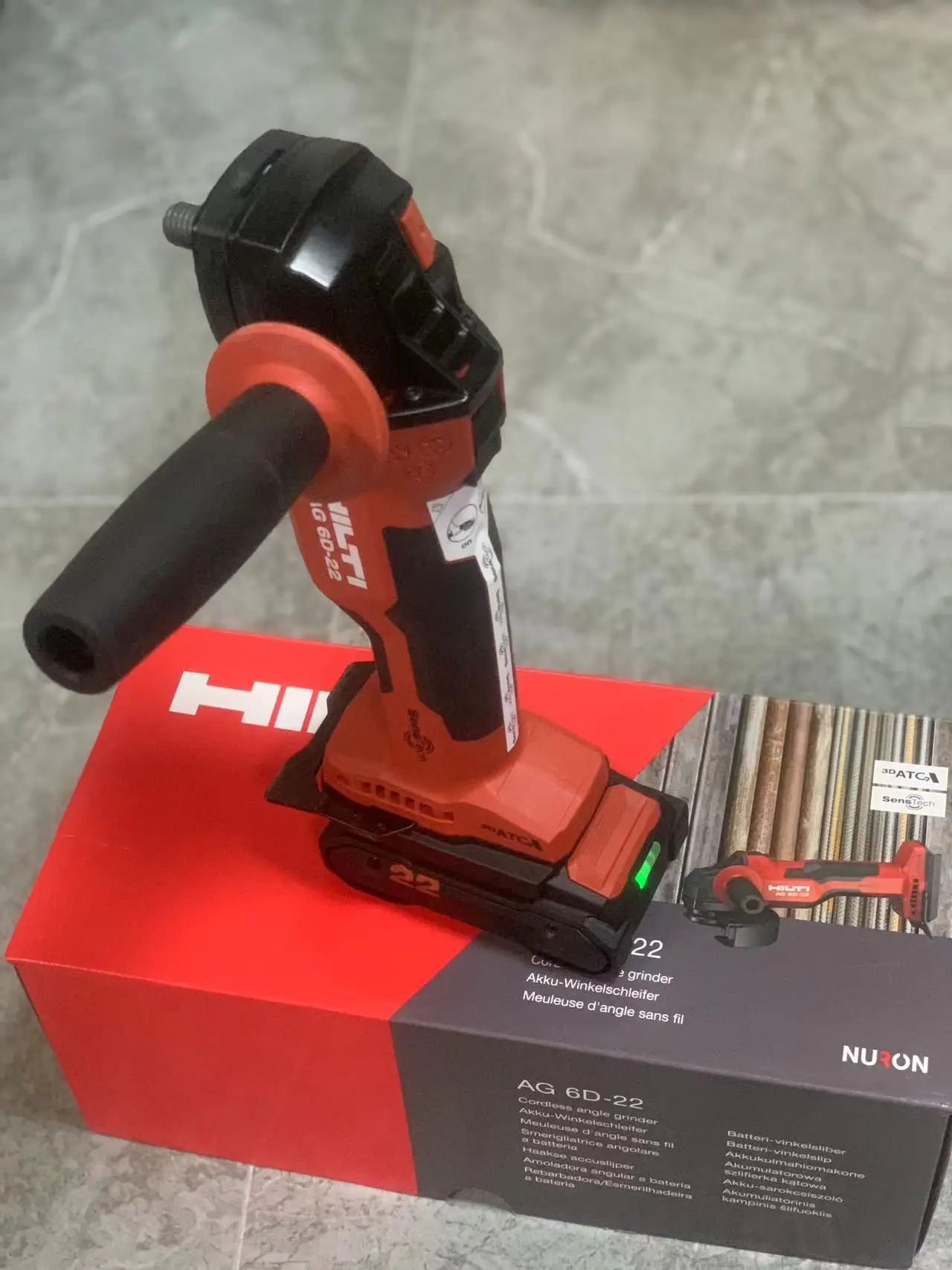 送料着払い（有料）】【中古品】HILTI(ヒルティ) Nuron AG 4S-22 充電 