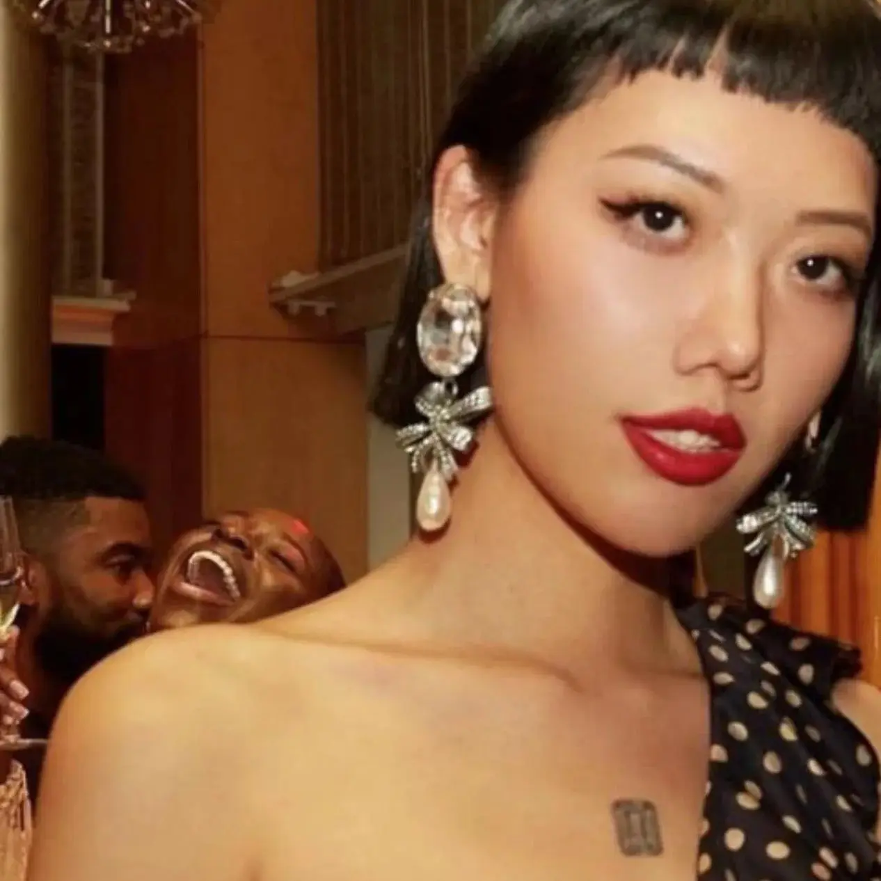 Earring Personality Light Luxury Vintage Bow Earclip For Women Aretes De Mujer Pendientes Boucle D’Oreille Orecchini Clip De