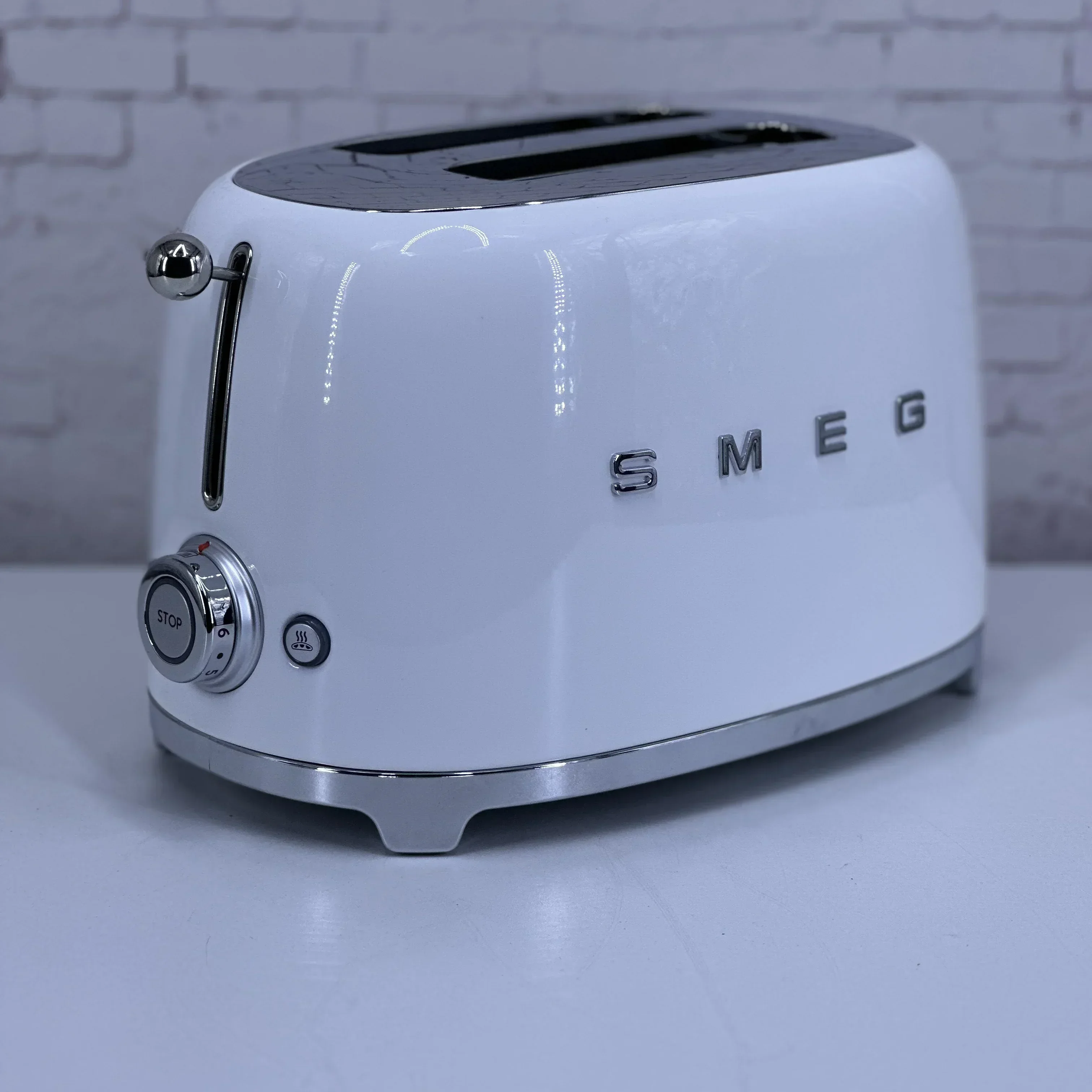 HOT SMEG toaster TSF01 driver delivers 304 stainless steel dust
