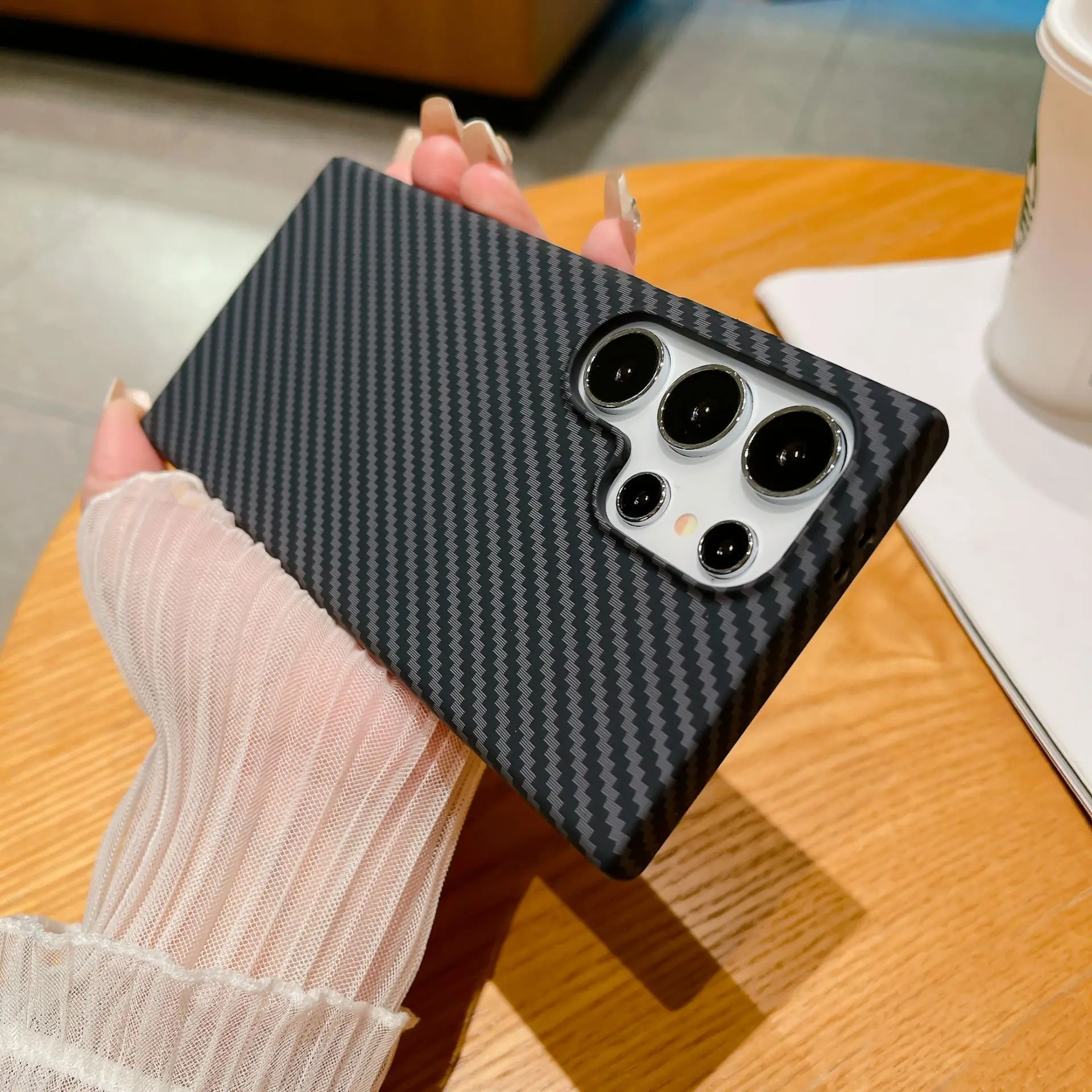 Luxury Ultra Slim Fit Carbon Fiber Texture Pattern Shockproof Case - Business Hard Back Cover