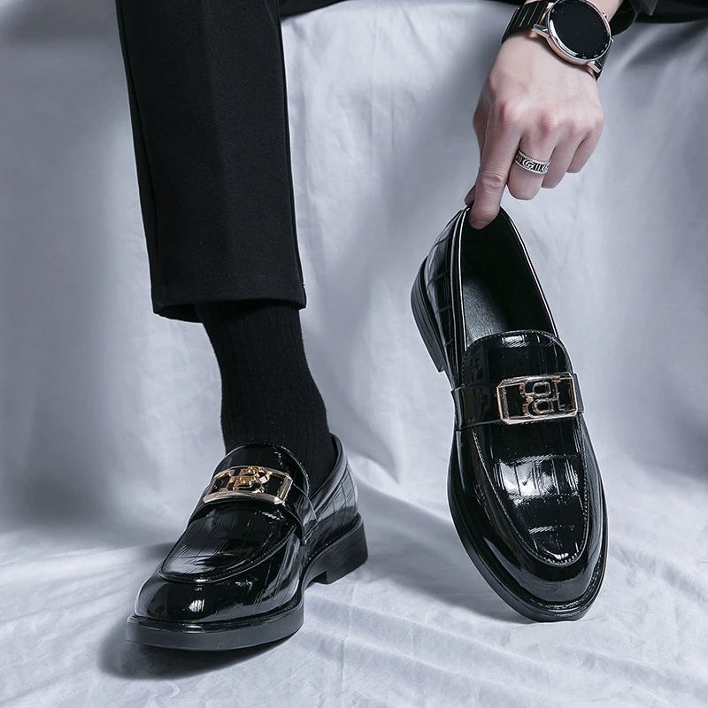 New Loafers for Men Patent Leather Stone Pattern Slip-On Round Toe Wedding Shoes for Men Size 38-45 Men Shoes