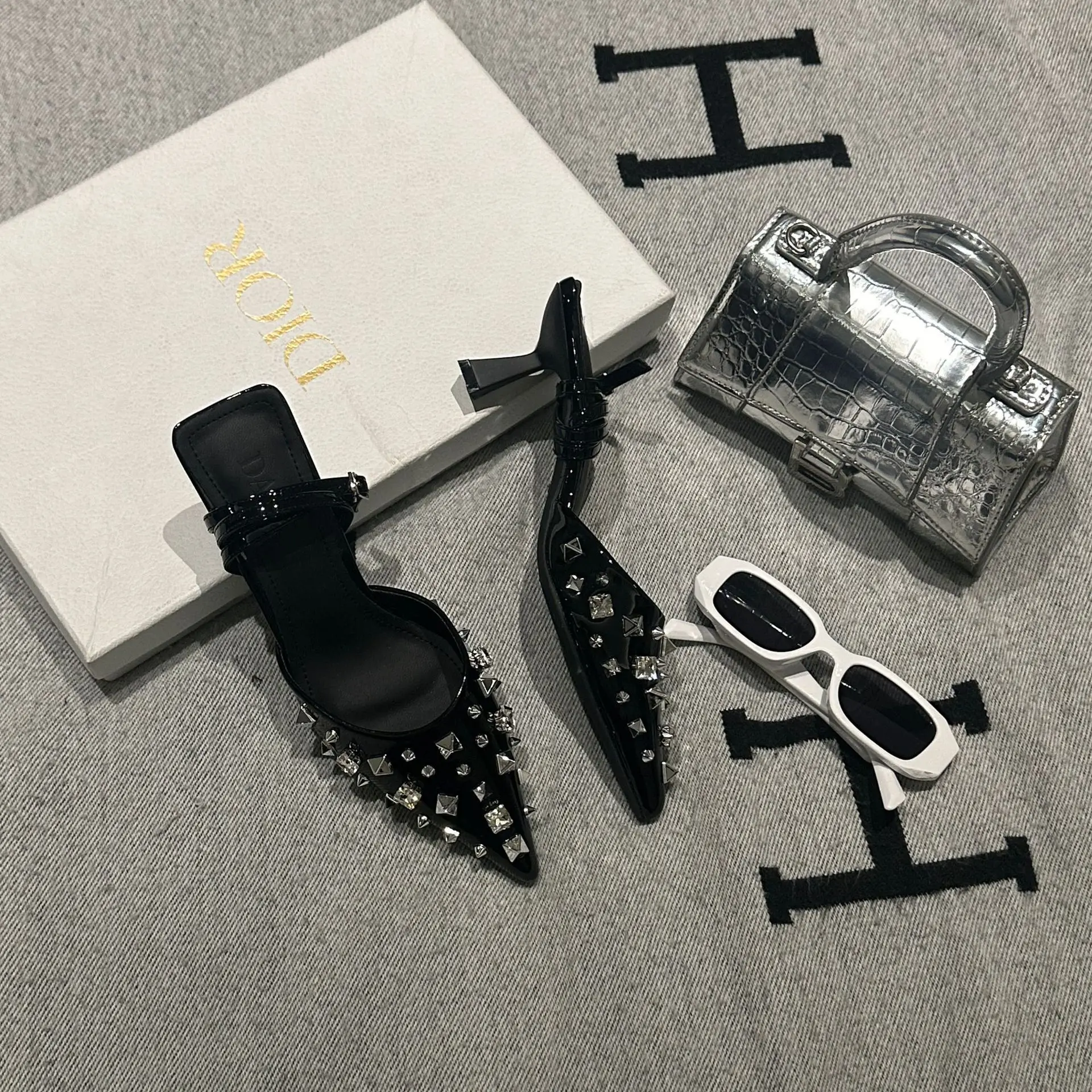 Baotou Sandals, Women's High Heels Spring and Autumn New European and American Pointed Mary Jane Single Silver Women's Shoes