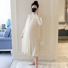 

2022 Spring New Korean Fashion Maternity Long Dresses Sweet Pleated Loose Clothes for Pregnant Women Pregnancy Clothing