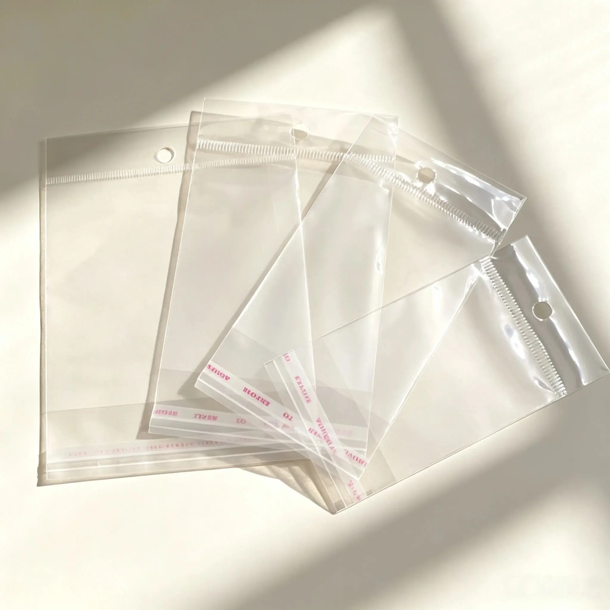 100 Stück transparente Plastiktüten OPP Hang selbstklebende Beutel Geschenk Schmuck Beutel Verpackung für Party Hochzeit Verlobung Perlen
