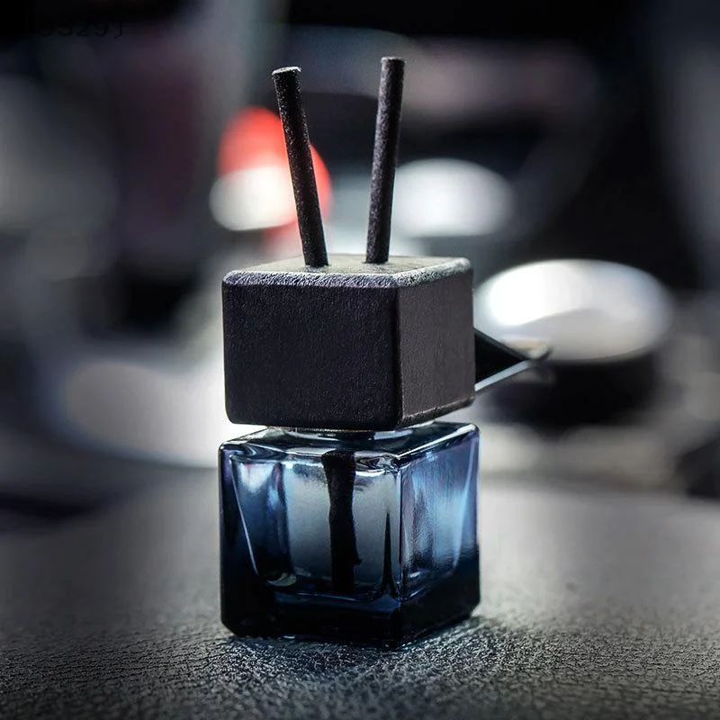 〔DD329〕1 Piece Car Decoration Square Car Hanging Glass Bottle Air Freshener Empty Bottle Aromatherapy Ornament Pendant Diffuser
