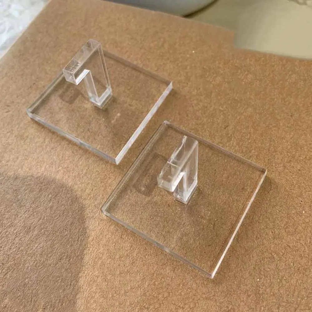 6Pcs Firmly Transparent Acrylic Nail Holder Heart Shape Flower Nail Art Display Rack Tools Rabbit Nail Showing Shelves Training