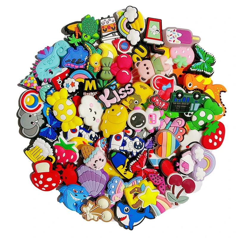 무작위 신발 참 핀 장식, 크록스 액세서리, 소년 소녀 어린이 십대 휴일 및 파티 선물, 도매 팩 