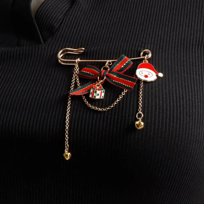 Cute Christmas Santa Claus Snowman Pendants Brooch Badge Xmas Laple Pin New Year Party Jewelry Gifts for Women Men Kids