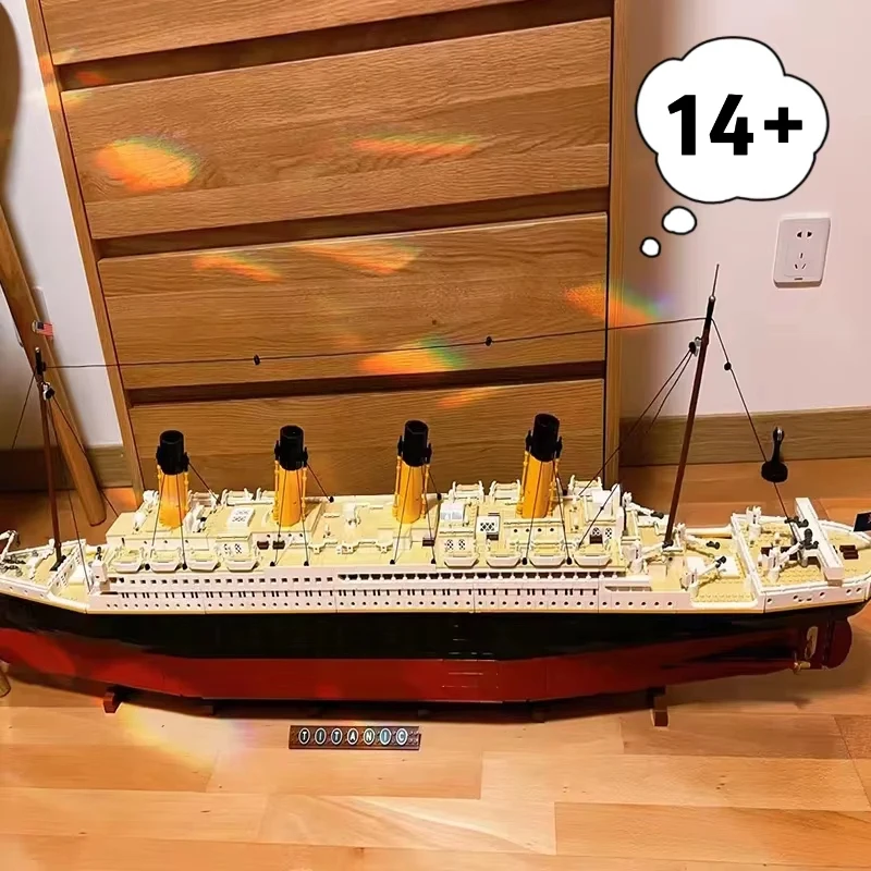 클래식 영화 9090피스 거대 타이타닉 크루즈선 모델 블록 조립 장난감 생일 선물