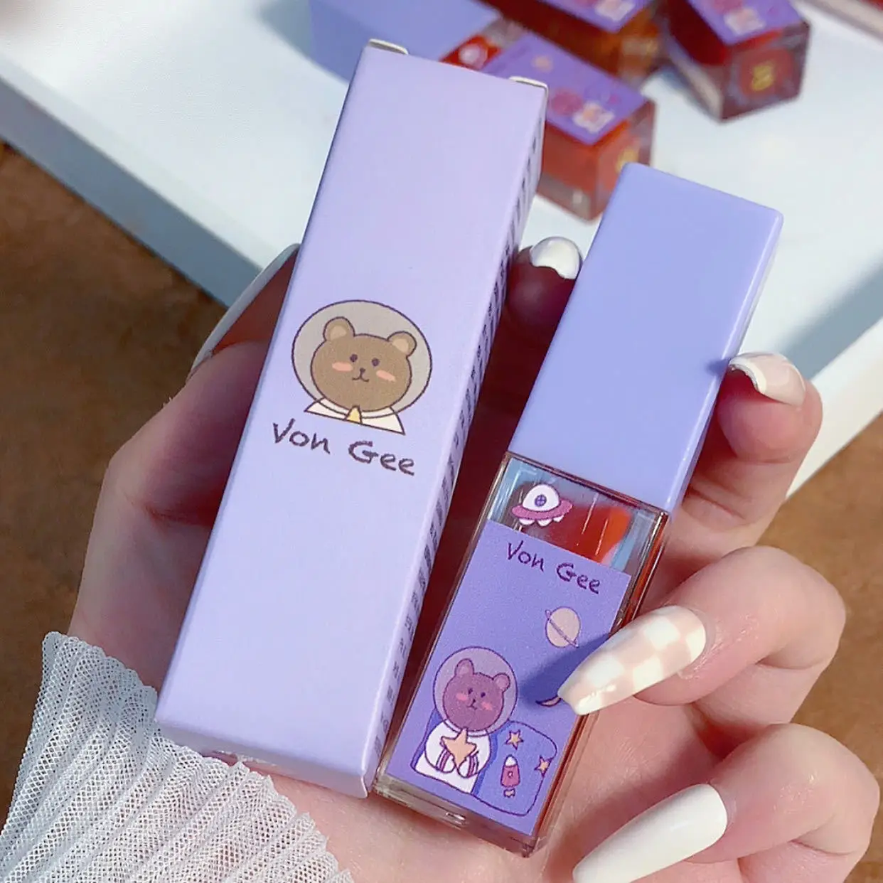

VonGee kawaii Korean Waterproof Long Lasting Lip Stain Non-stick Cup Lip Gloss Matte lipstick