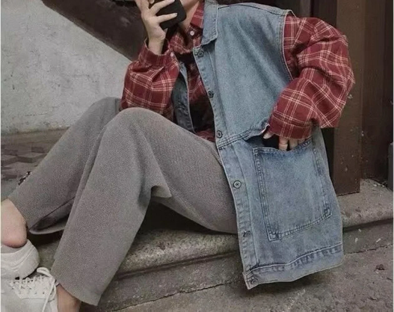 Рисунок 2 - Джинсовая куртка женская весна-осень