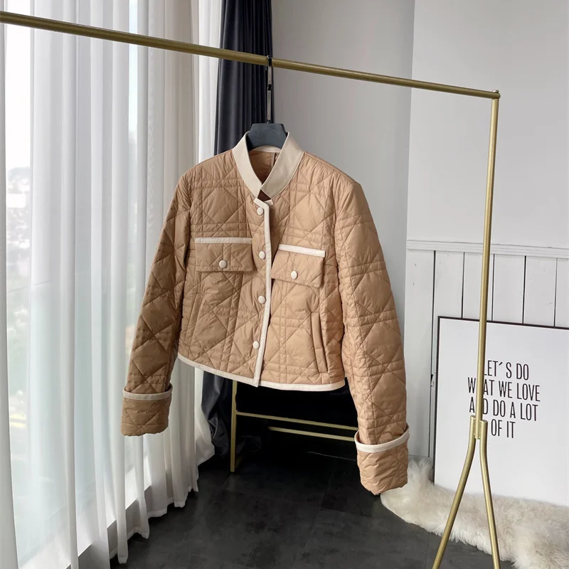 Рисунок 4 - Роскошные женские куртки 2023