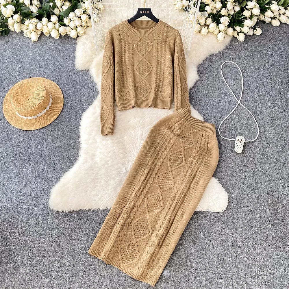 

Croysier Autumn Winter Cable Knit Matching Sets Pullover Sweater And Back Slit Hem Midi Pencil Skirt Two Piece Set For Women