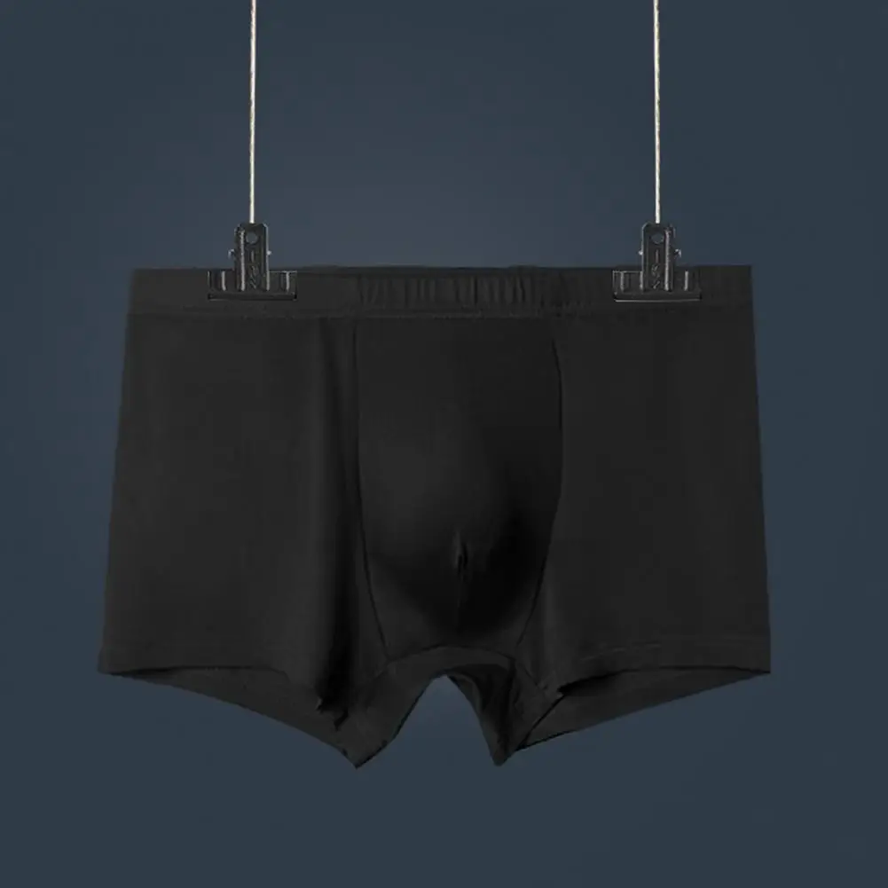 

Solid Color Underwear Seamless Ice Silk Men's Boxers Soft Breathable Underwear with Moisture-wicking Technology for Comfortable