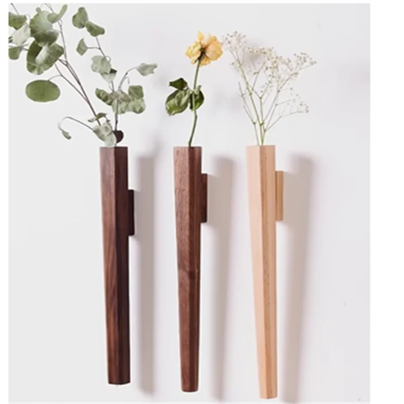 

Flower vases, Japanese wall mounted flower decorations, solid wood flower inserts at the entrance of the study entrance