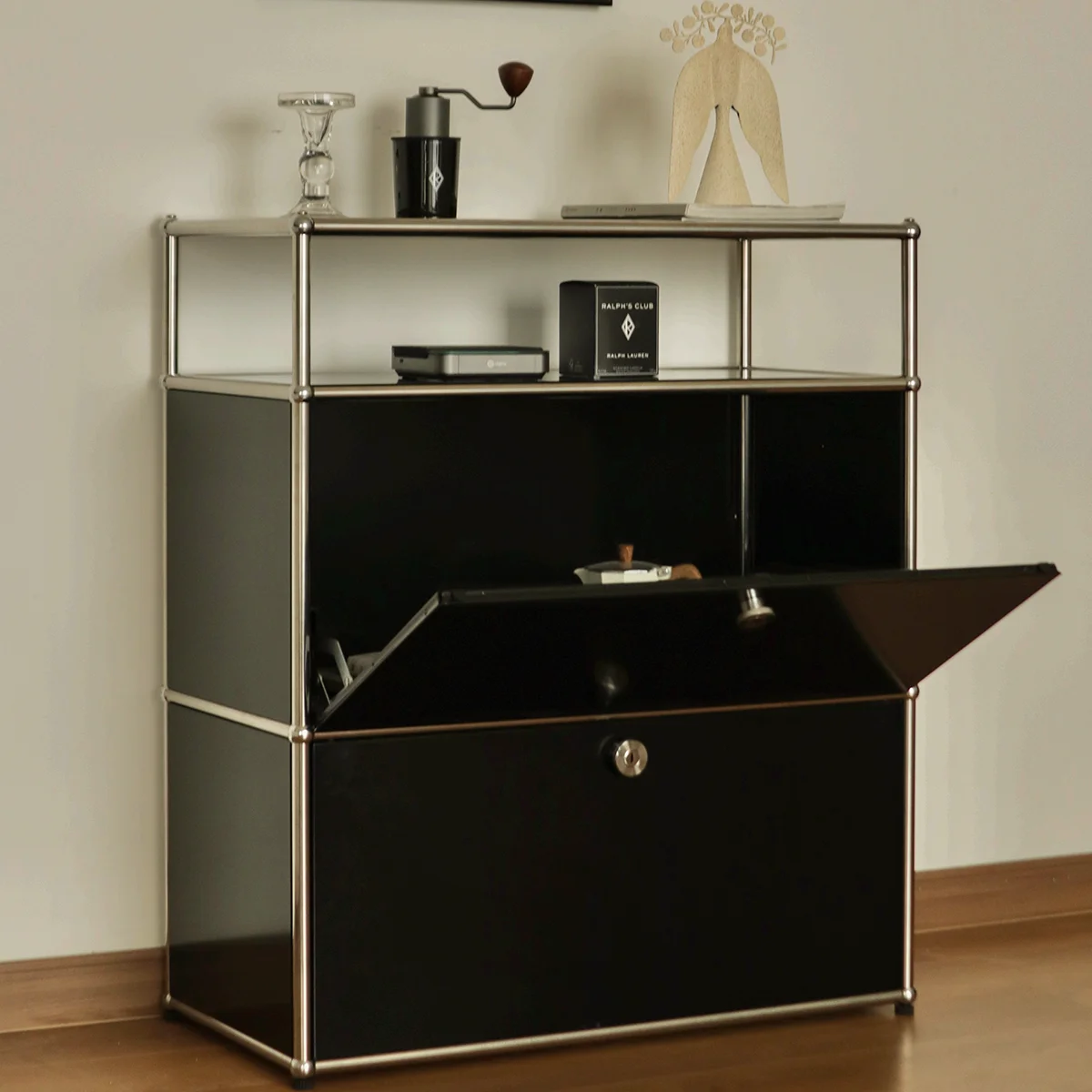 Single cabinet B1