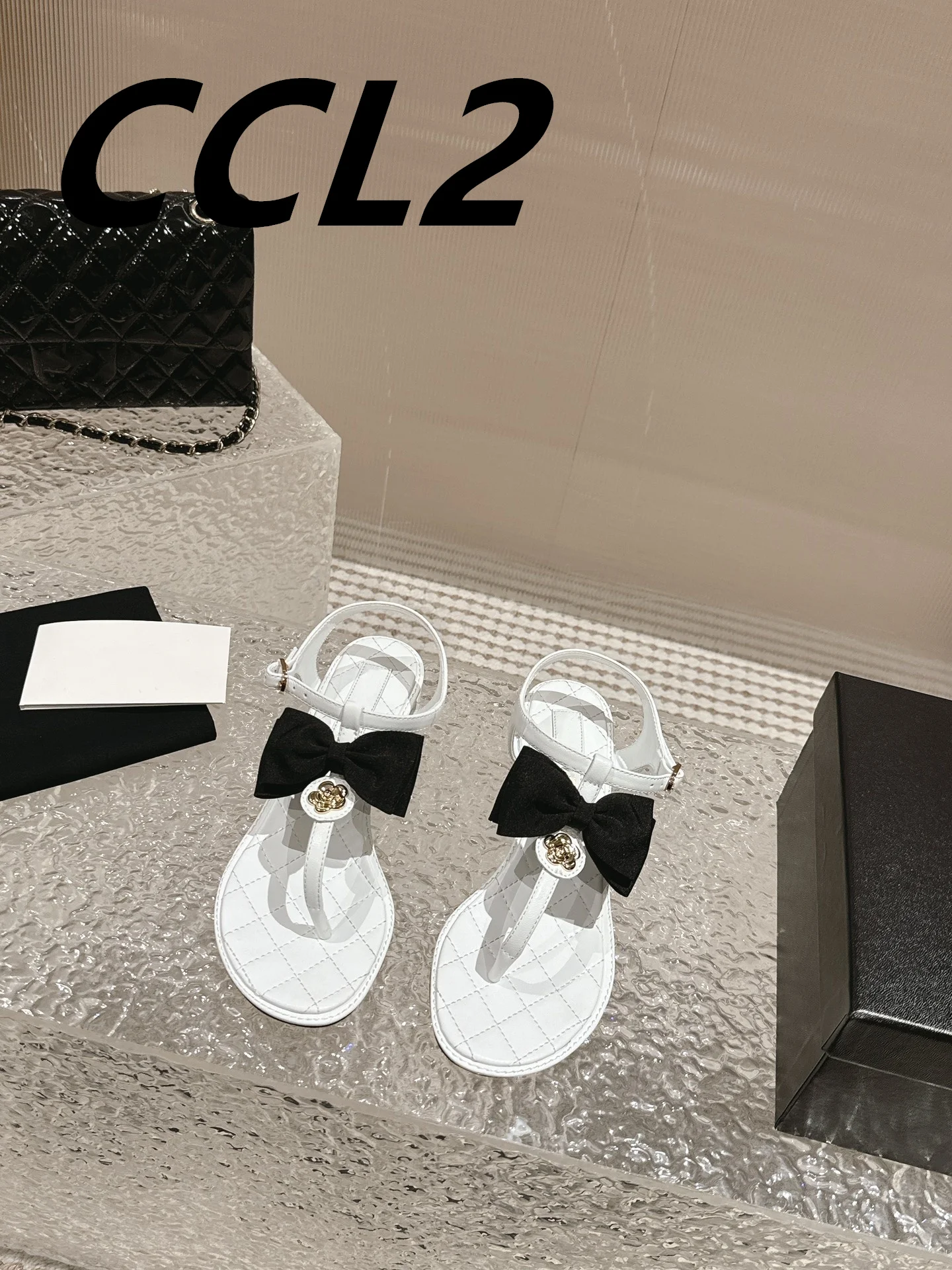 

24 spring/summer new women's sandals, sheepskin upper, leather outsole, heel height 4.5 cm, sezi35-39