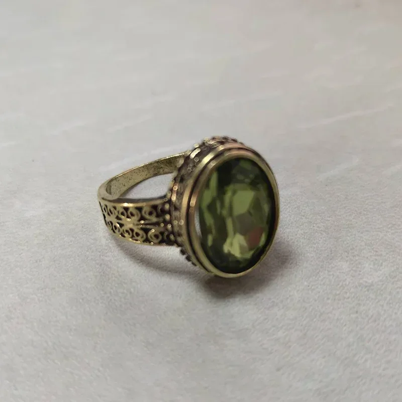 Finger Ring Vintage Peridot Quartz Glass Filled Rings for Women Flower Pattern