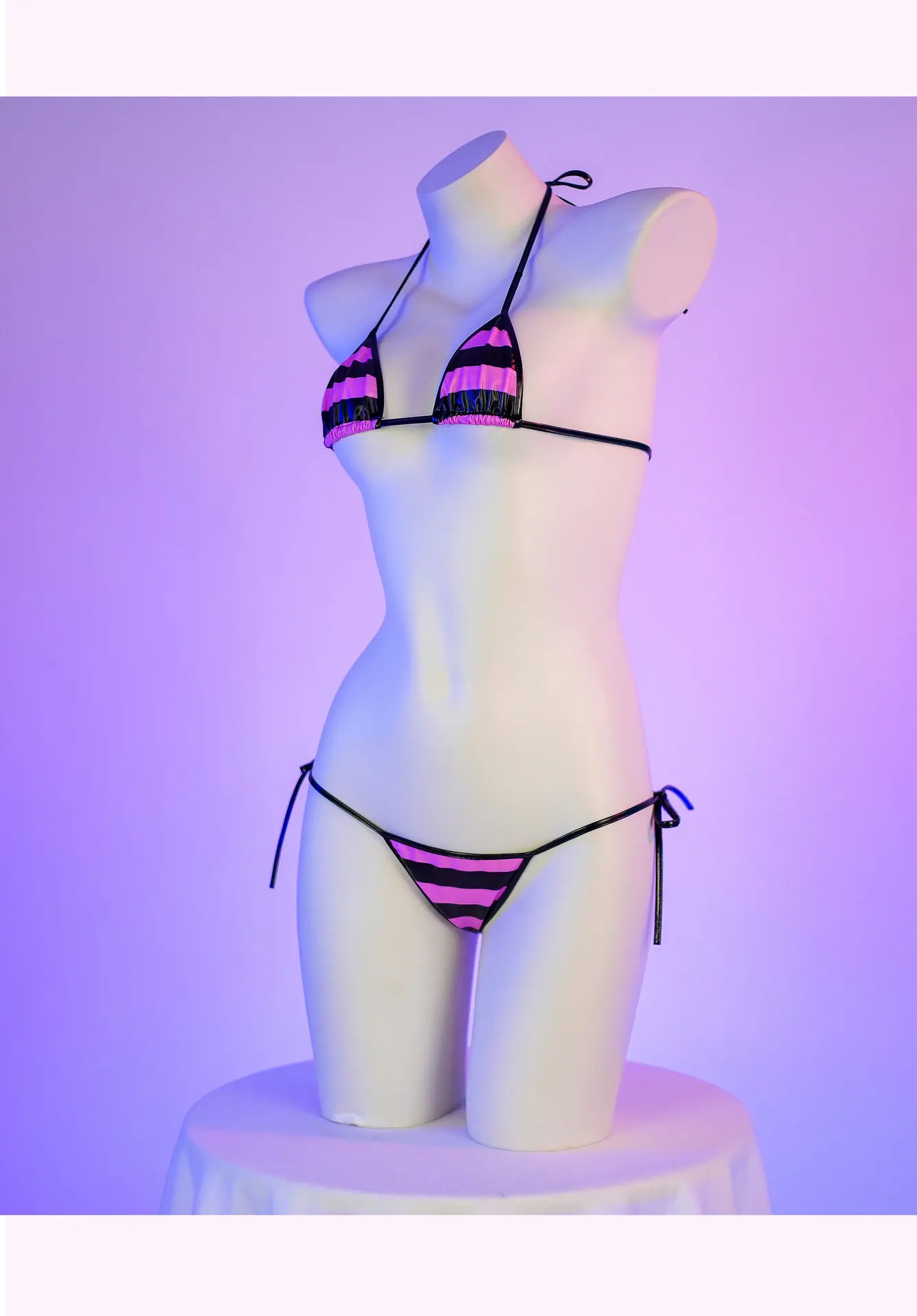 Leather bikini set with stripe print - Side view