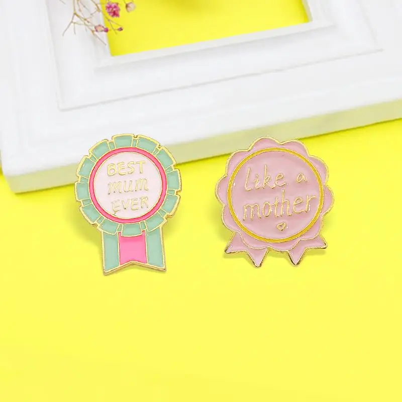 

Like a mother,BEST MUM EVER Badge Enamel Pin Mother's love Award Medal Symbol Brooches Lapel Custom Enamel Pin Jewelry Gift