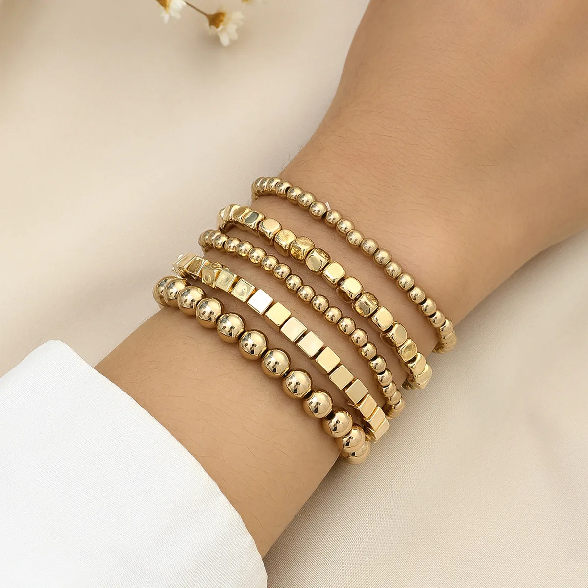 5pcs Boho Fashion Elegant Bracelets For Women New Vintage Geometric Gold Color Elastic Beads Chain Luxury Jewelry Gifts 2024